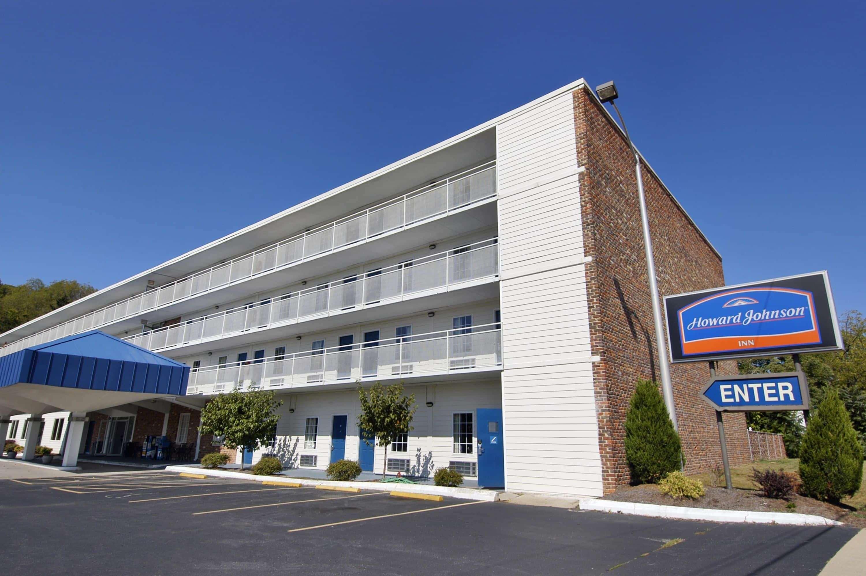 Howard Johnson By Wyndham Staunton Eksteriør bilde